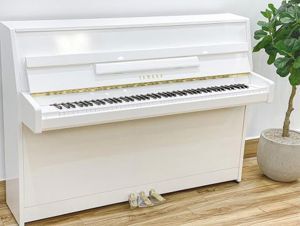 Đàn Piano Yamaha JU109PW