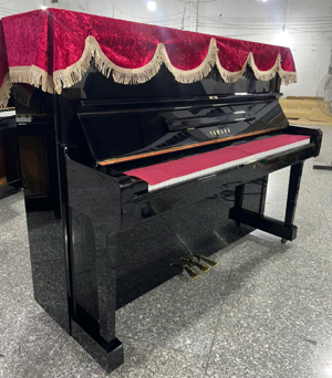 Đàn Piano Yamaha U1M