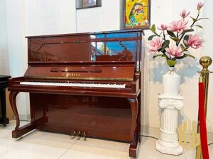 Đàn Piano Yamaha U300MhC