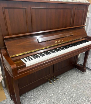 Đàn piano Yamaha U30Wn