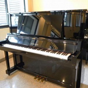 Đàn Piano Yamaha UX50A