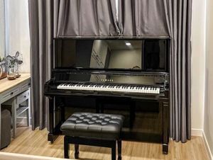 Đàn Piano Yamaha UX50A