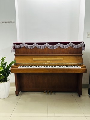 Đàn Piano Yamaha W103B