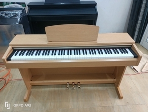 Đàn piano Yamaha YDP-161C