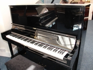 Đàn Piano Yamaha YUS3