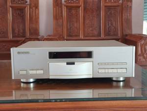 Đầu CD Pioneer PD-T06