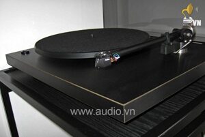 Đầu đọc đĩa than Rega Planar 3