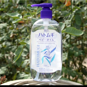 Dầu dưỡng thể cho bé chiết xuất từ hạt Ý dĩ Kumano Hatomugi 300ml