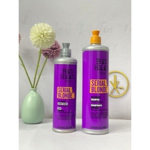 Dầu gội cho tóc bạch kim Tigi Dumb Blonde Silver - 400ml