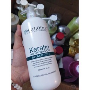 Dầu gội phục hồi tóc hư tổn Calodia Keratin - 500ml