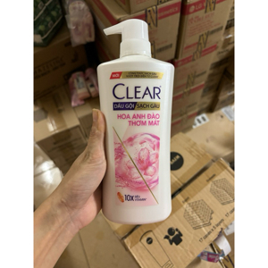 Dầu gội sạch gàu Clear hoa anh đào thơm mát 650g