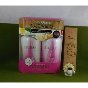 Dầu gội và dầu xả Shiseido Tsubaki Oil Extra - Màu hồng
