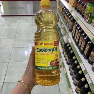 Dầu thực vật Tường An Cooking Oil chai 400ml