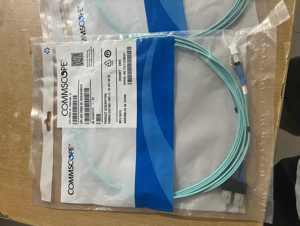 Dây nhảy quang LC-LC OM3 CommScope 2105027-3