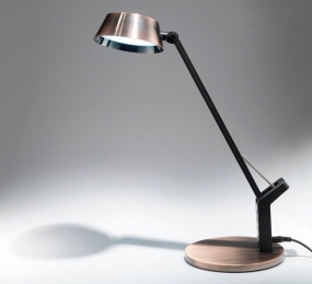 Đèn bàn chống cận Tiross TS1817