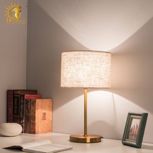 Đèn bàn hiện đại DB3060