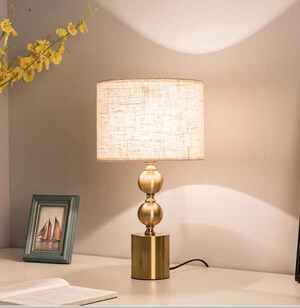 Đèn bàn hiện đại DB3062