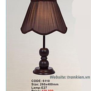 Đèn để bàn 6110