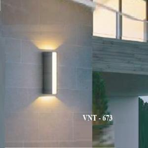 Đèn ngoài trời VNT-673