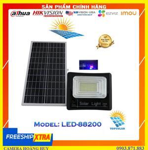 Đèn pha năng lượng mặt trời 200W TOPSOLAR LED-88200