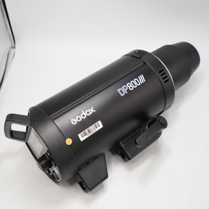 Đèn studio Godox DP800III