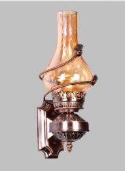 Đèn tường ngoài trời cổ điển DVC-6121-1W