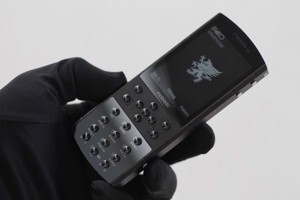 Điện thoại Mobiado Classic 712 Stealth