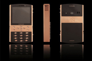 Điện thoại Mobiado Classic 712GCB