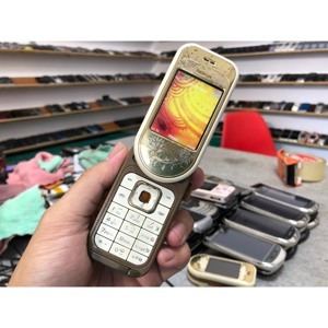 Điện thoại Nokia 7373