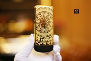 Điện thoại Nokia 8600 Luna