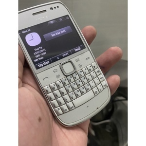 Điện thoại Nokia E6 - 8GB