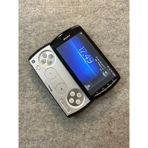 Điện thoại Sony Ericsson Xperia Play (R800a / R800at / R88i)