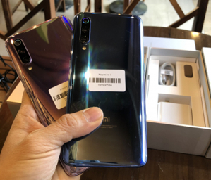 Điện thoại Xiaomi Mi 9 - 6GB RAM, 128GB, 6.39 inch