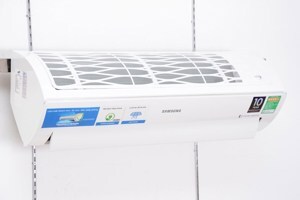 Điều hòa Samsung 12000 BTU 1 chiều Inverter AR12HVFSBWKN(SV) gas R-410A