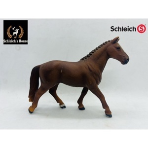 Mô hình Ngựa đua Hanoverian mẹ Schleich 13729