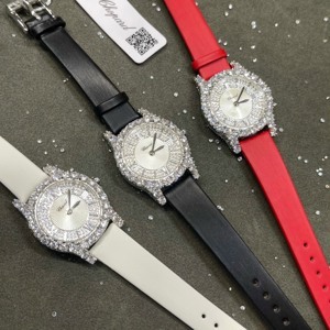 Đồng hồ Chopard nữ đính đá sang trọng