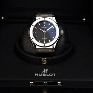 Đồng Hồ Hublot Classic Fusion Automatic 542.NX.1171.RX