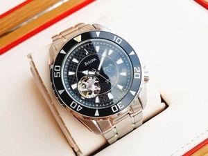 Đồng hồ nam Bulova 98A105