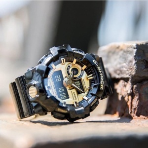 Đồng hồ nam Casio G-Shock GA-710GB