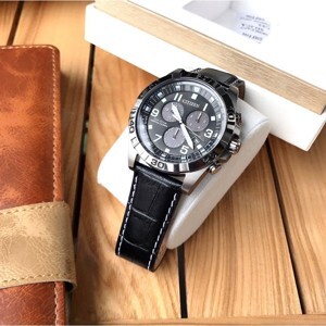 Đồng hồ nam Citizen BL5551