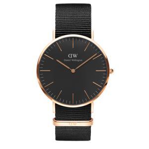 Đồng hồ nam Daniel Wellington DW00100148