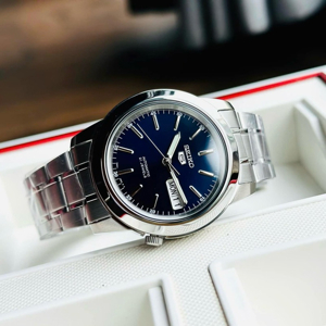 Đồng hồ nam dây thép không gỉ Seiko 5 Automatic SNKE51K1