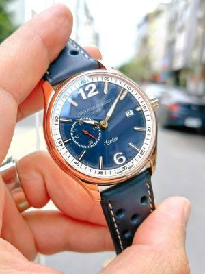 Đồng hồ nam Frederique Constant FC-345HNS5B4