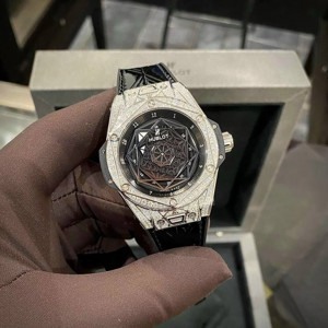 Đồng hồ nam Hublot Big Bang 465.SS.1117.VR.1704.MXM18