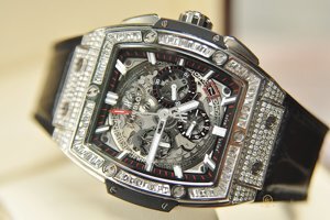 Đồng hồ nam Hublot Big Bang 601.NX.0173.LR