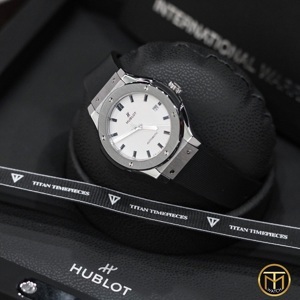 Đồng hồ nam Hublot Classic Fusion 582.NX.2610.RX