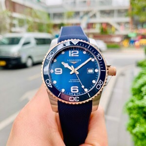 Đồng hồ nam Longines HydroConquest L3.781.3.98.9