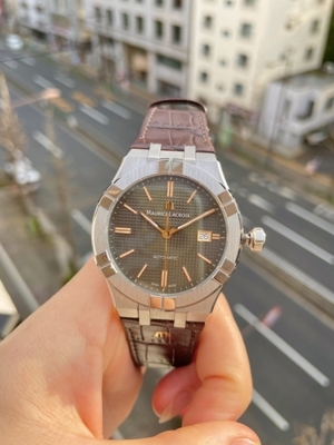 Đồng hồ nam Maurice Lacroix AI6008-SS001-331-1