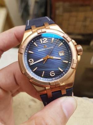 Đồng hồ nam Maurice Lacroix Aikon AI1028-BRZ01-420-1