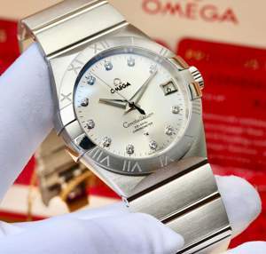 Đồng hồ nam Omega 123.10.38.21.52.001